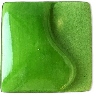 Spectrum 500 Series 574 – Grass Green Underglaze, Cone 05–6