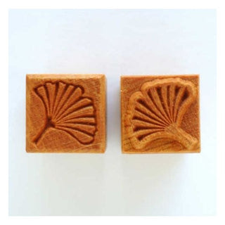 MKM 3CM Medium Square Stamp SSM 107 - Ginkgo Leaf